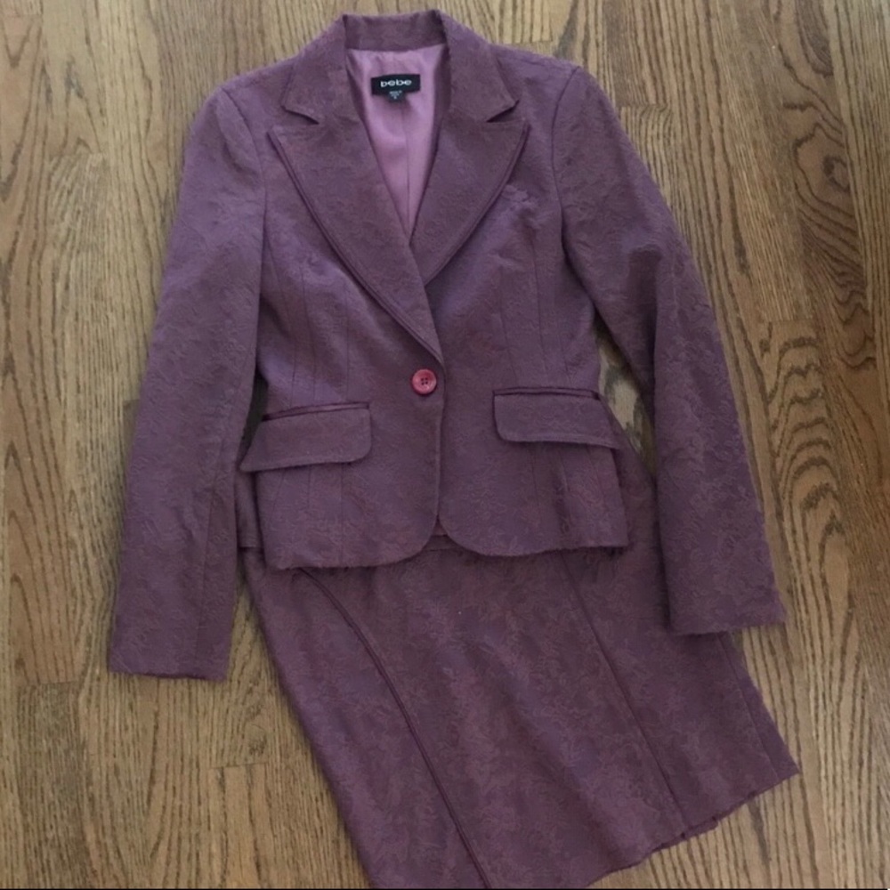 Beautiful purple BeBe suit size 0/2